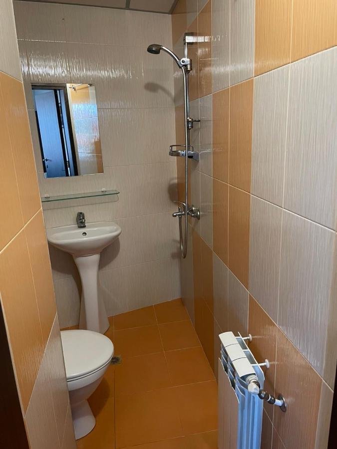 Hotel Radi ساباريفا بانيا المظهر الخارجي الصورة